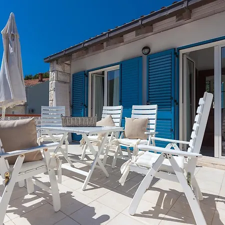 Villa Aridea *